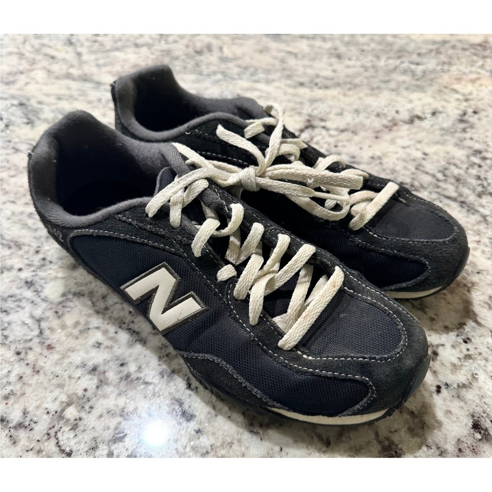 New Balance 442 Women Black Grey Suede Low Profile Sneakers Lifestyle Shoes